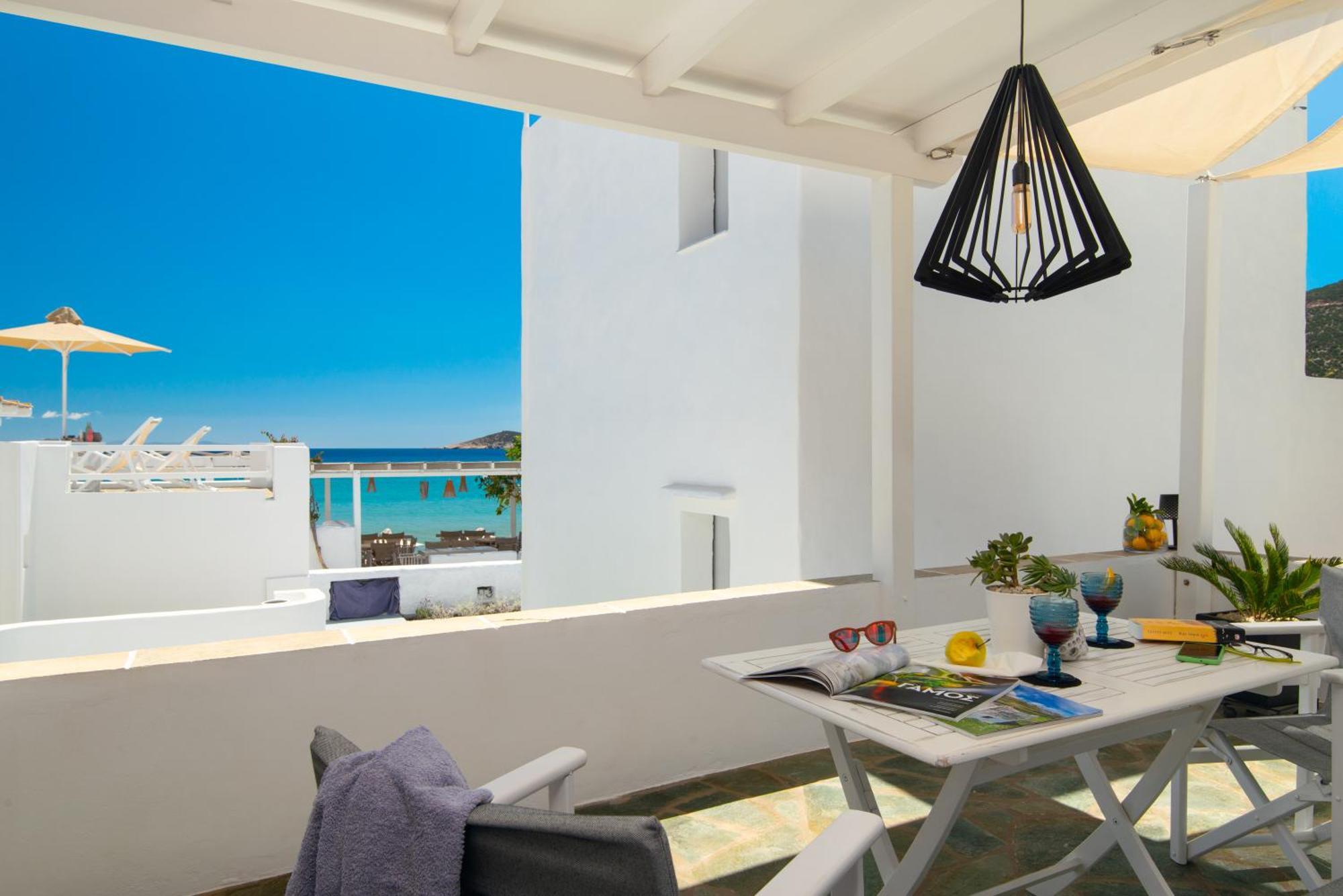 Miles Away Luxury Apartments Platis Gialos  Exterior photo
